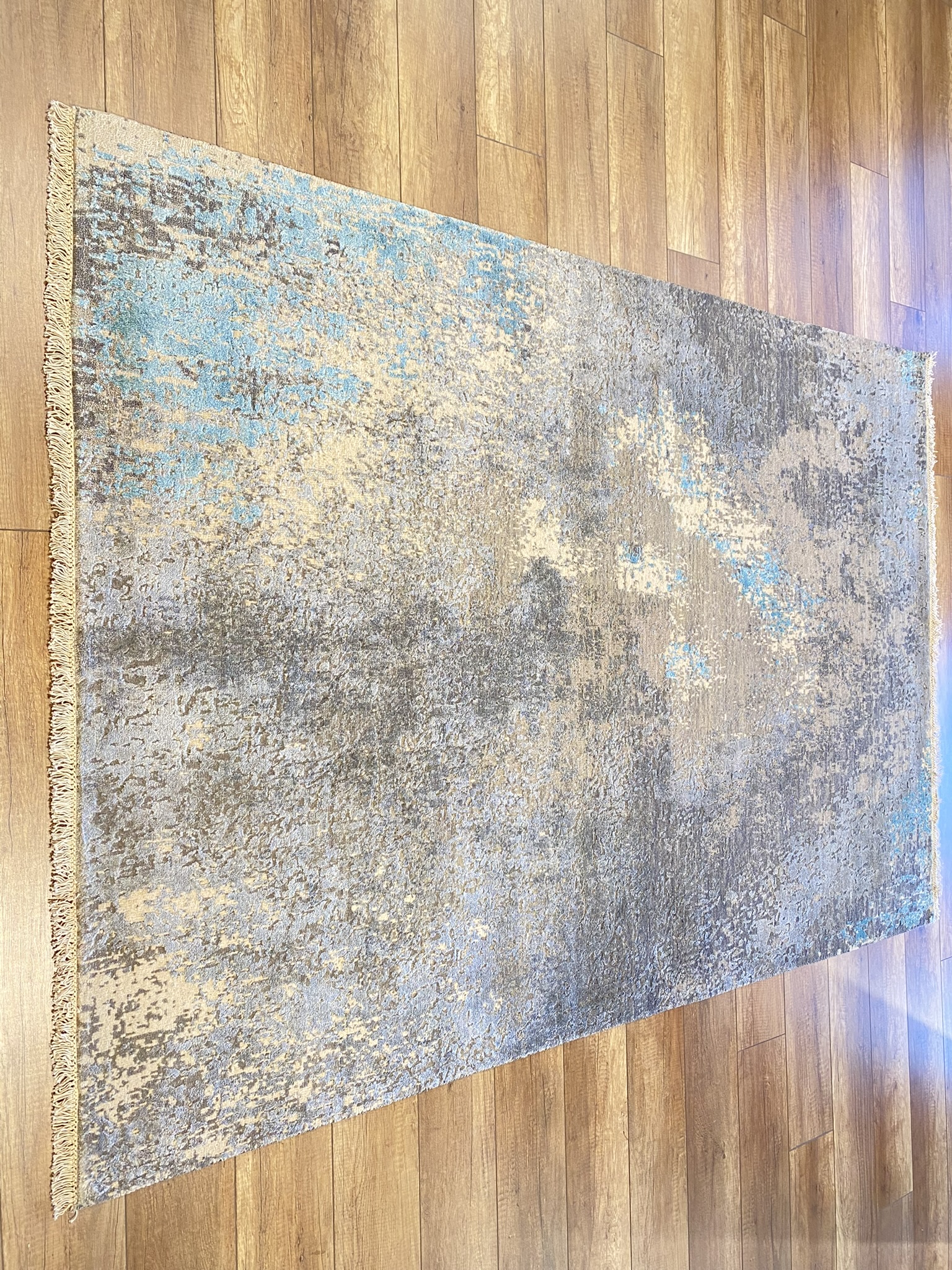 Cerulean Mist Distressed Modernist Rug