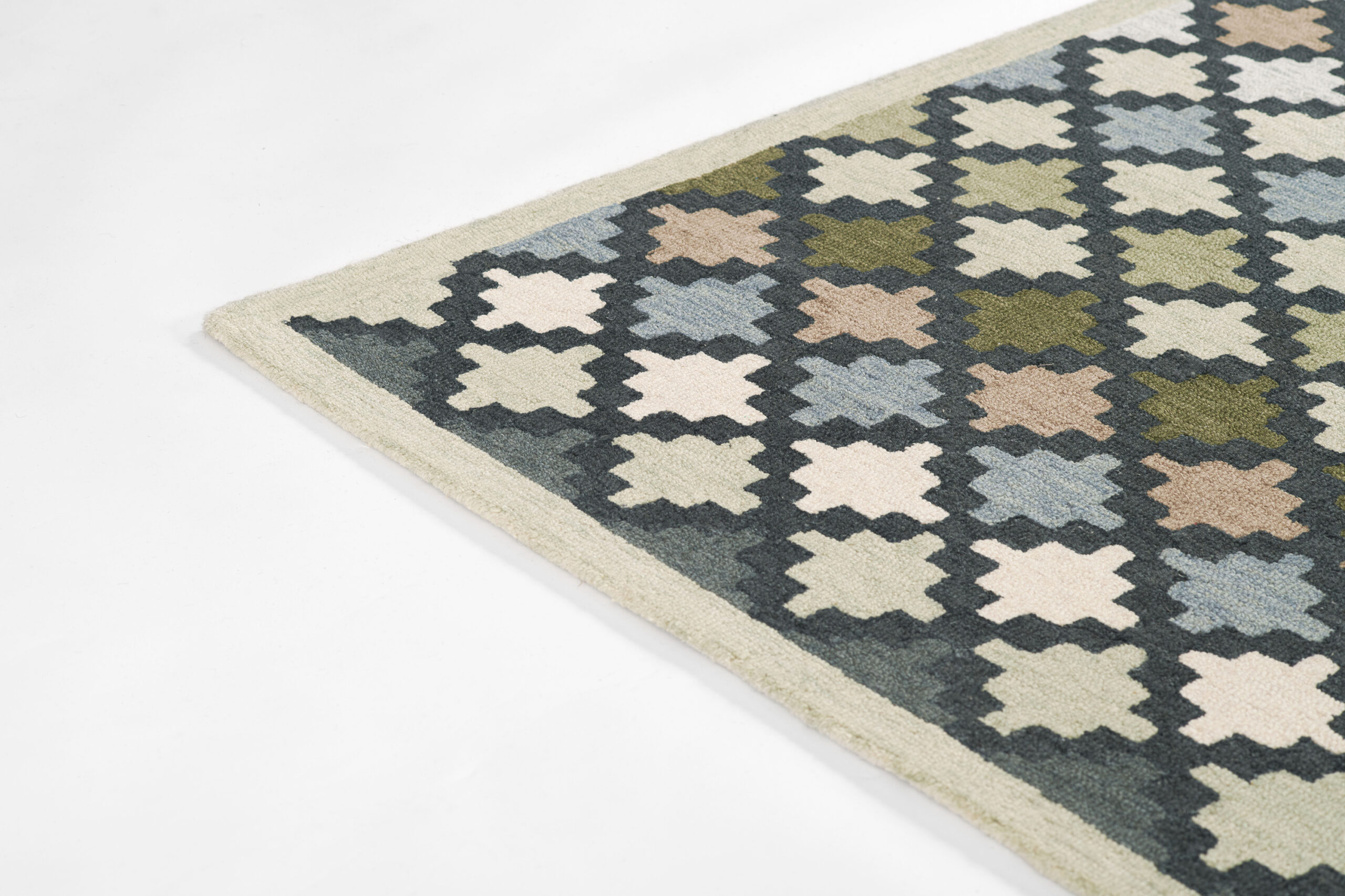 Erin Gates Abbott Diamond Trellis Blue Area Rug - Image 7