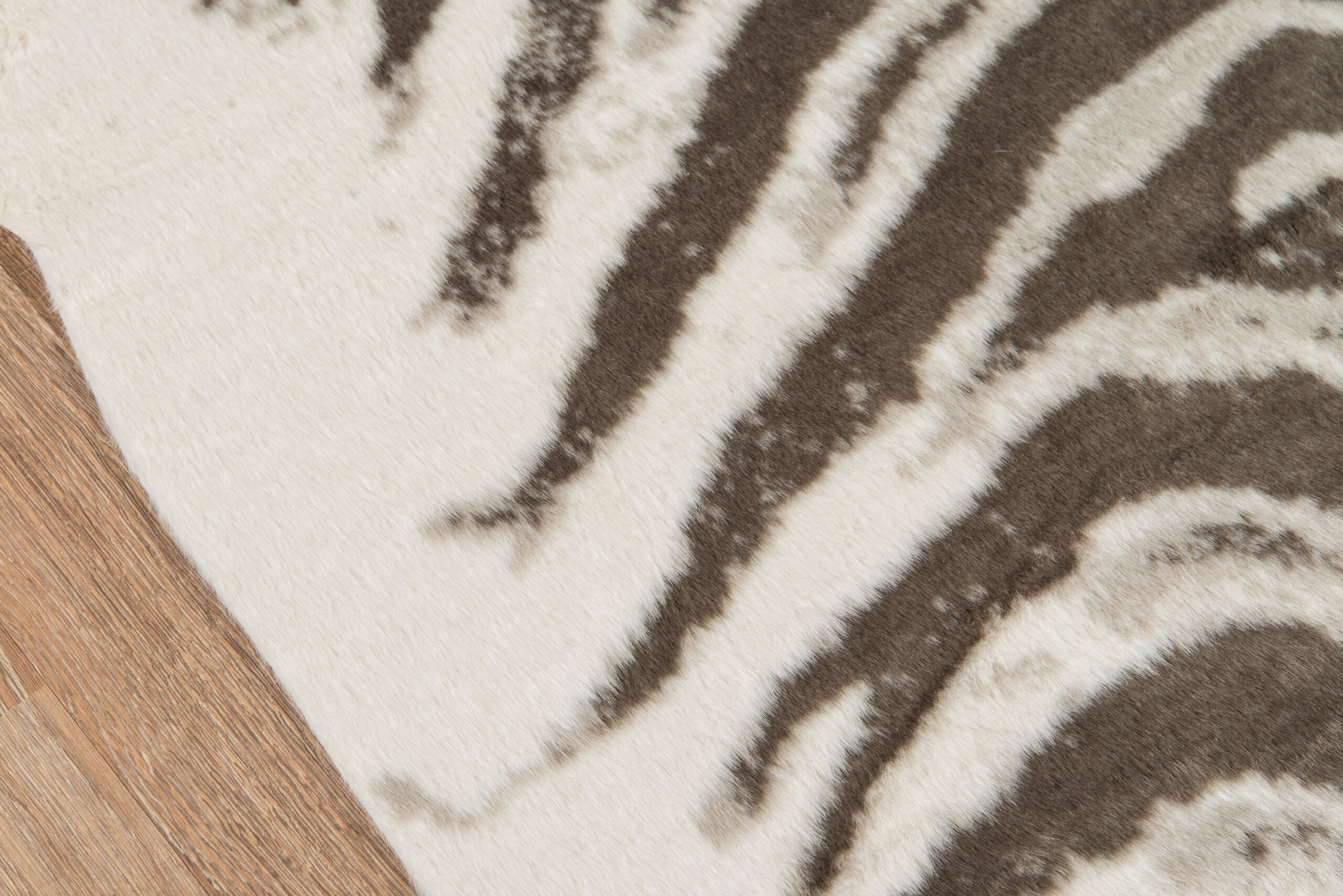 Erin Gates Acadia Zebra Grey Area Rug - Image 3
