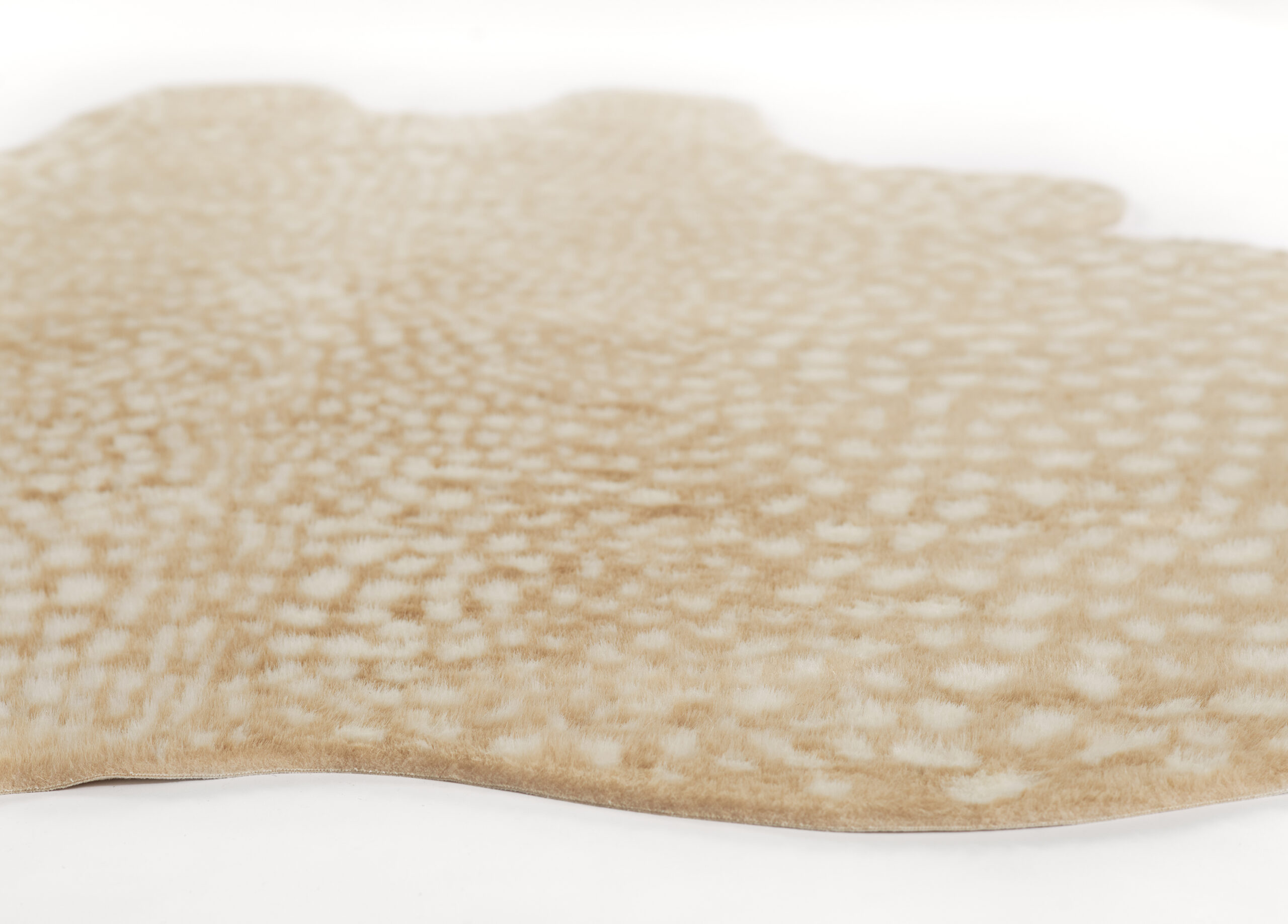 Erin Gates Acadia Cheetah Beige Area Rug - Image 4