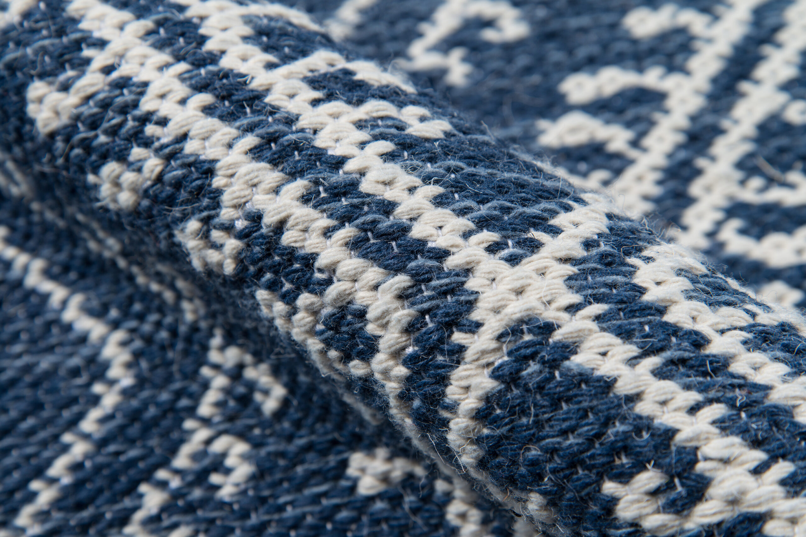Erin Gates Easton Pleasant Navy Area Rug - Image 4