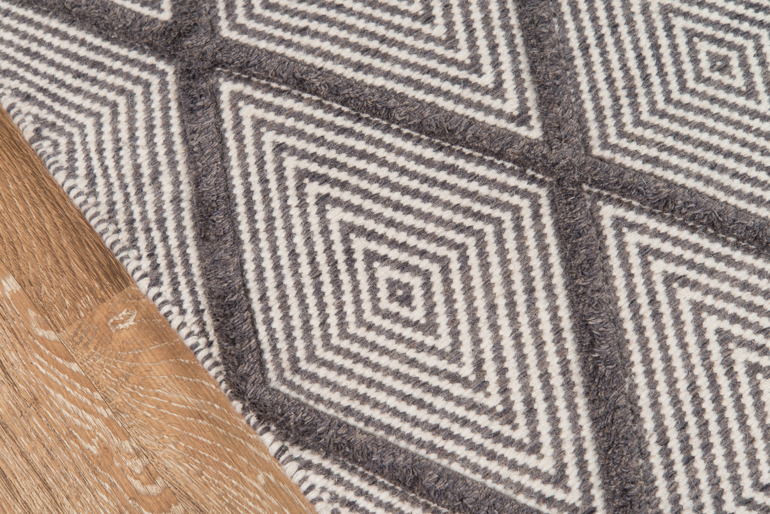 Erin Gates Langdon Spring Charcoal Area Rug - Image 3
