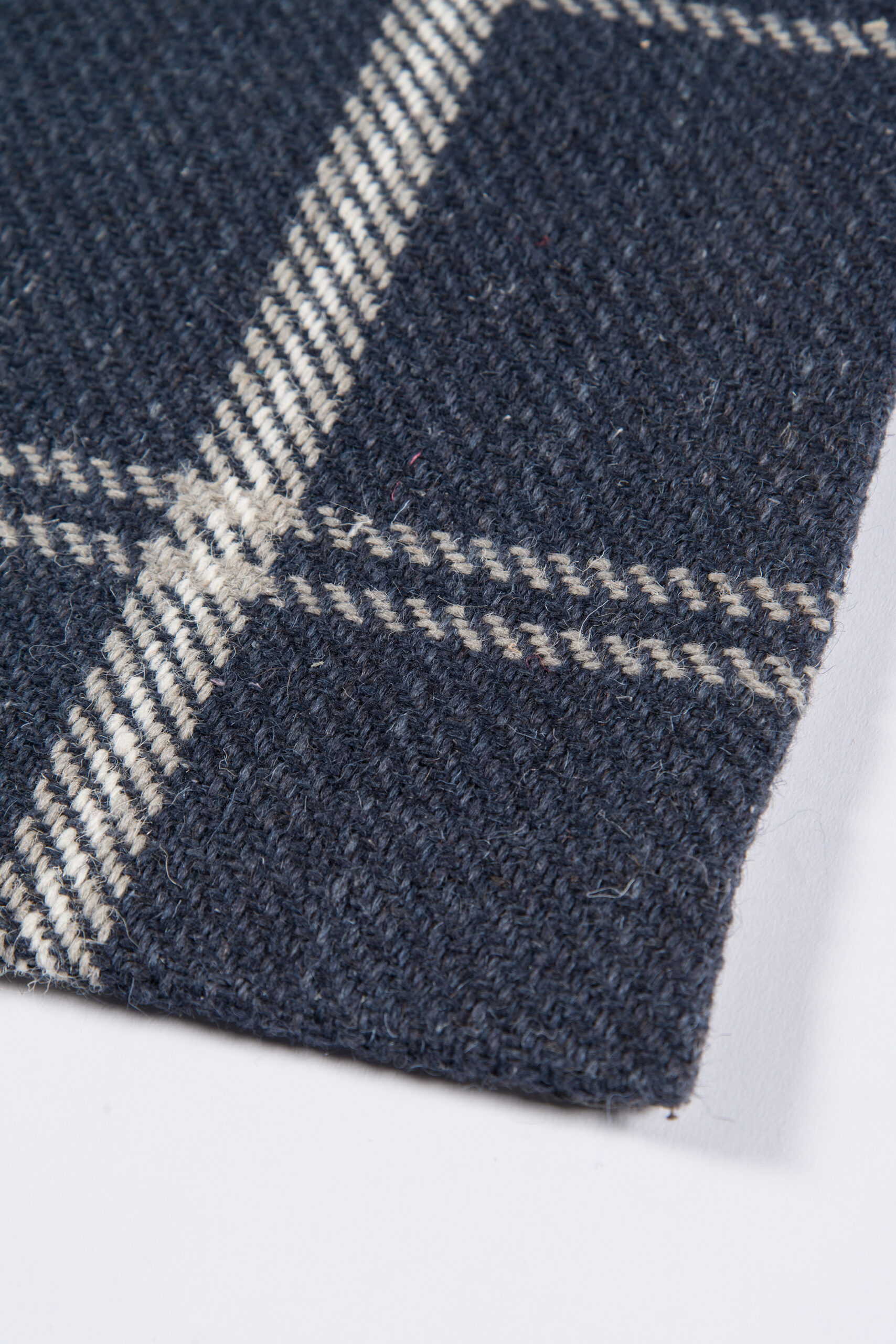 Erin Gates Marlborough Dover Navy Area Rug - Image 7