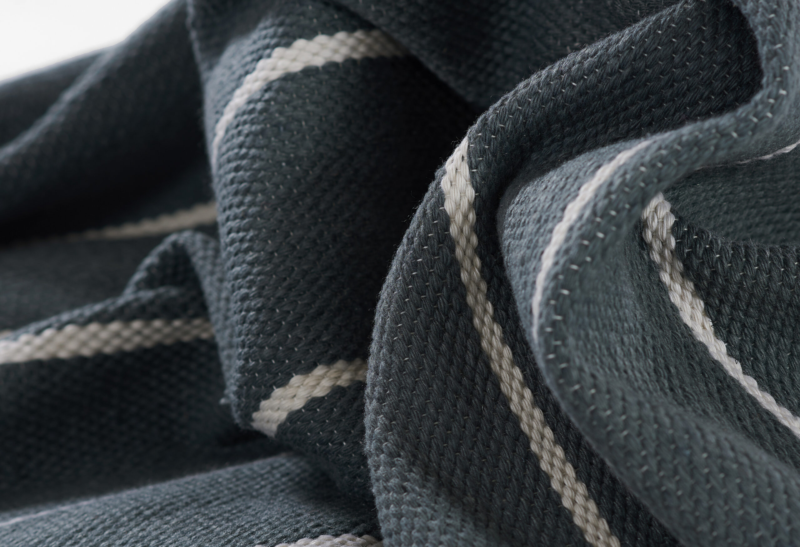 Erin Gates River Fine Slate Area Rug - Image 10