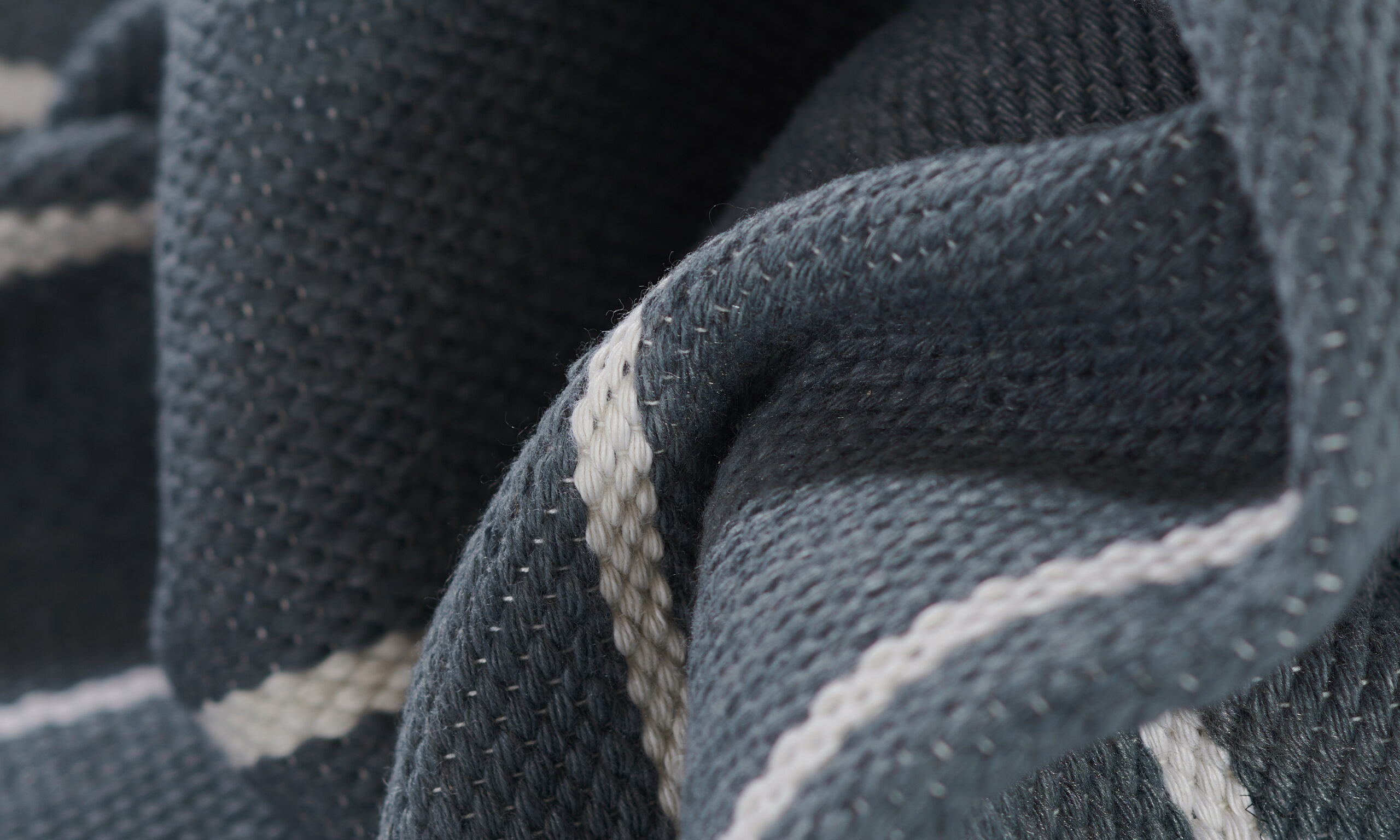 Erin Gates River Fine Slate Area Rug - Image 4