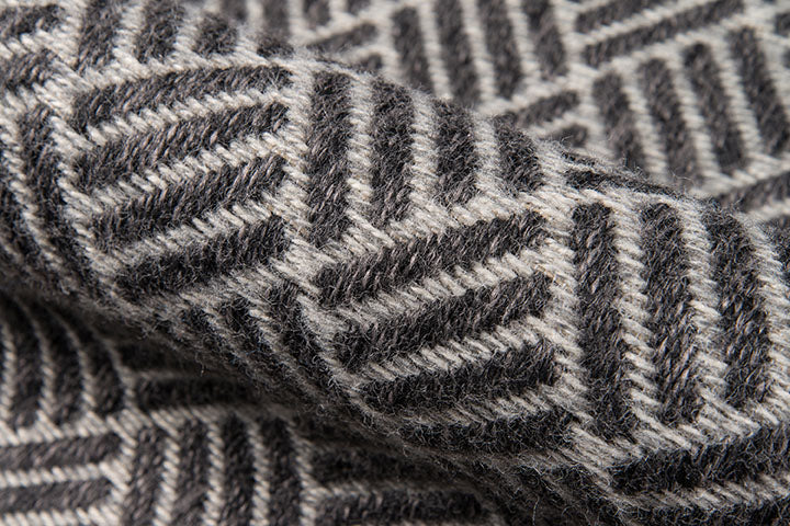 Momeni Como Charcoal Area Rug