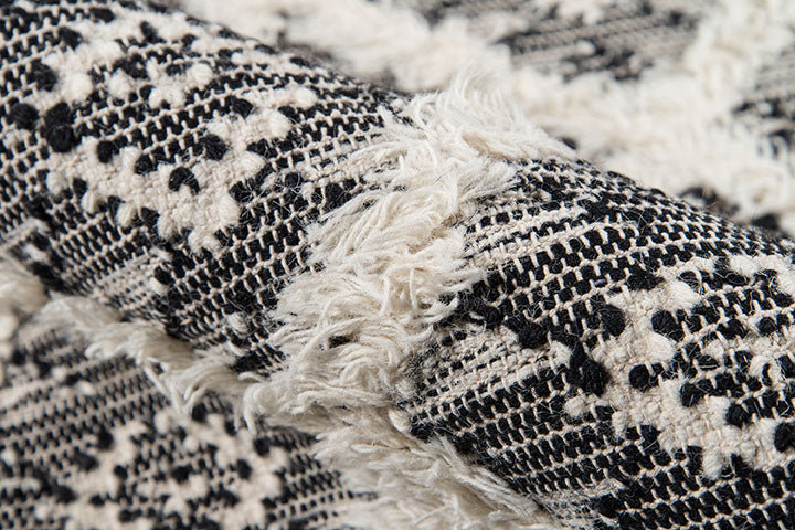 Momeni Harper Black Area Rug