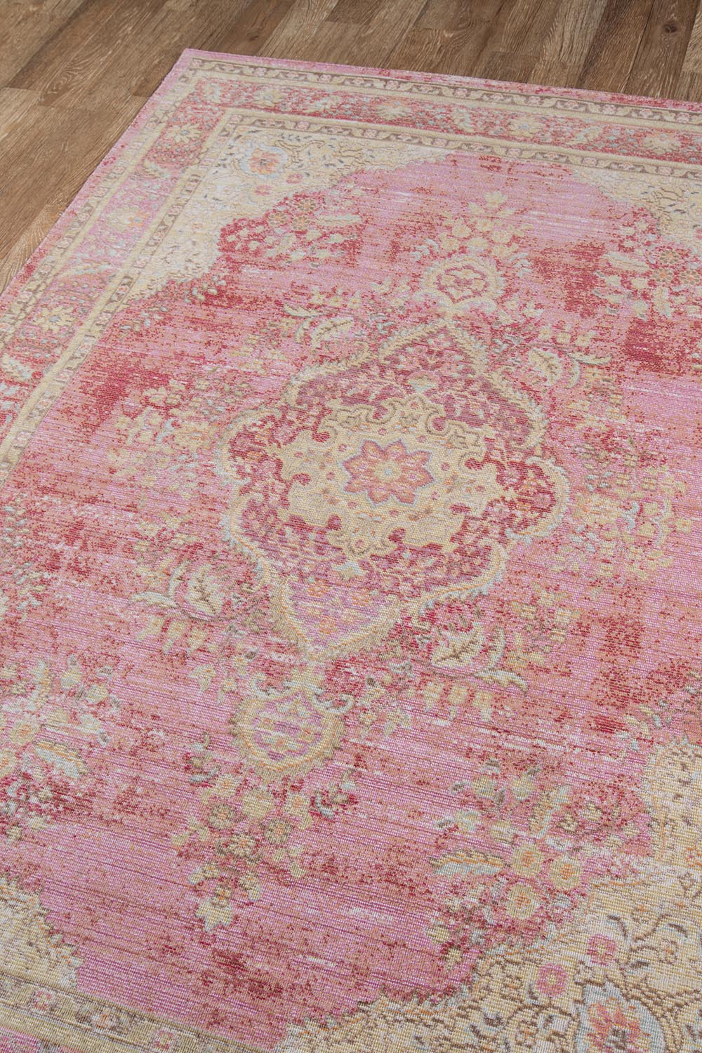 Momeni Isabella Pink Area Rug