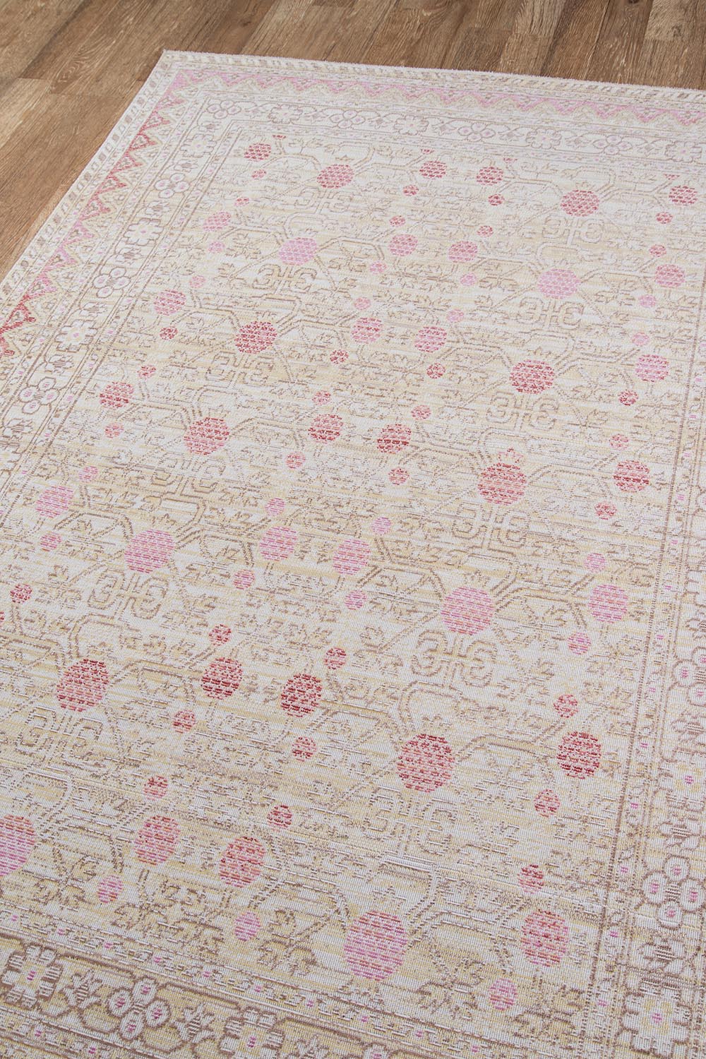 Momeni Isabella Pink Area Rug
