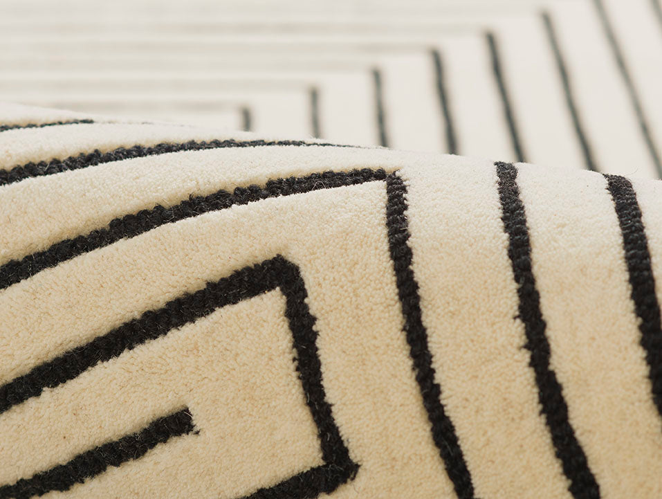 Momeni Simba White Area Rug