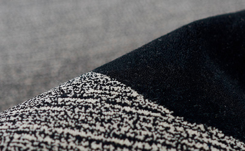 Momeni Simba Black Area Rug