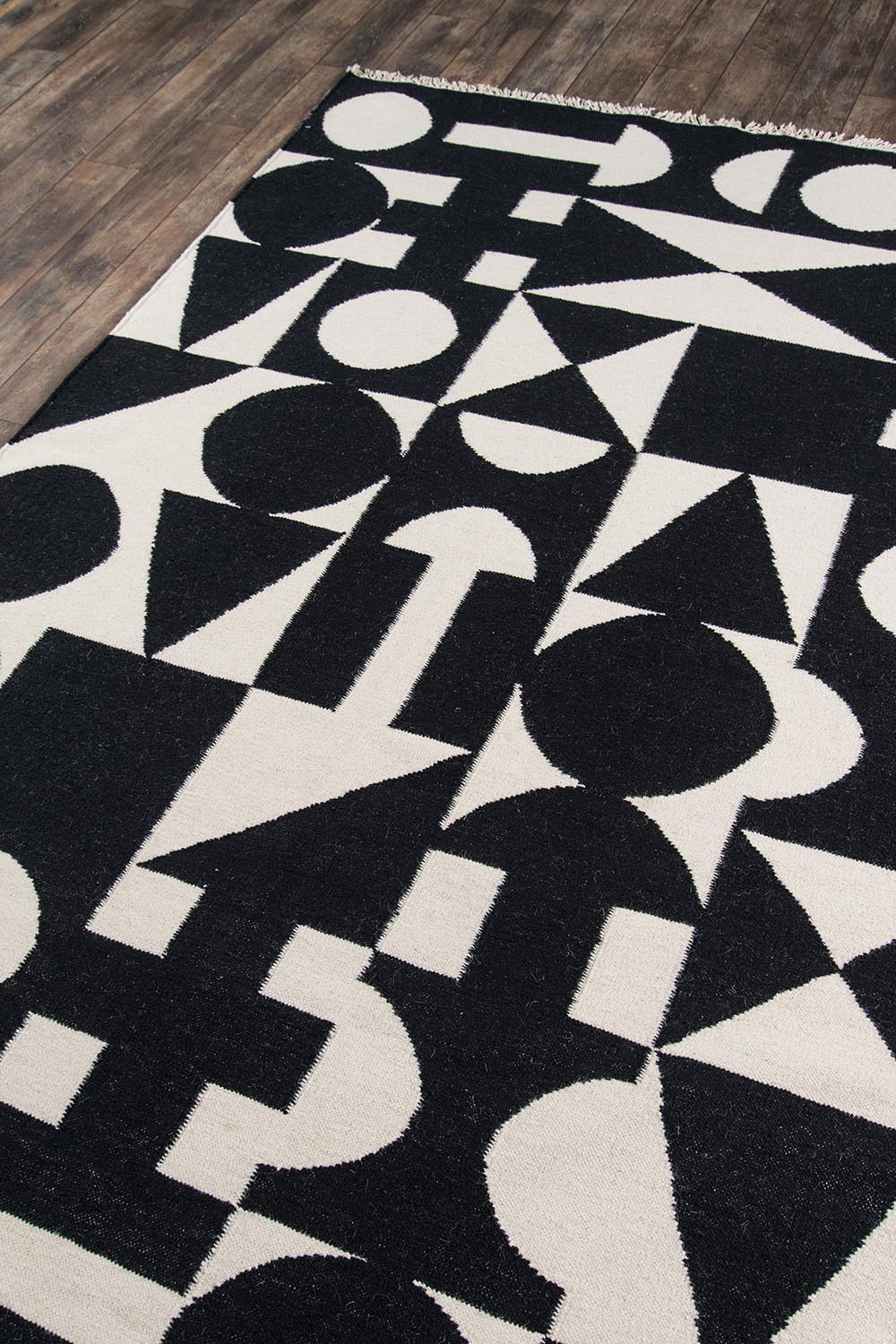 Novogratz Topanga Roberta Black Area Rug